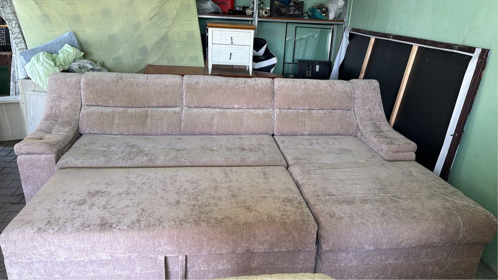 Продаю срочно диван