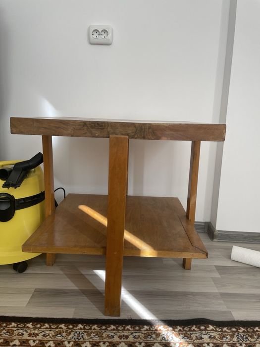 Помощна Ретро масичка квадрат 60/60