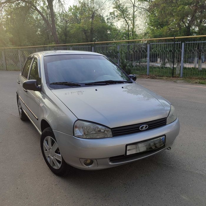 Продаю Lada Kalina седан