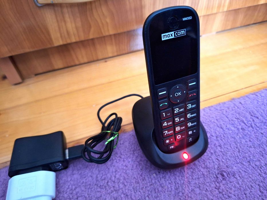 Telefon mobil seniori comfort MaxCom MM35D cu butoane mari