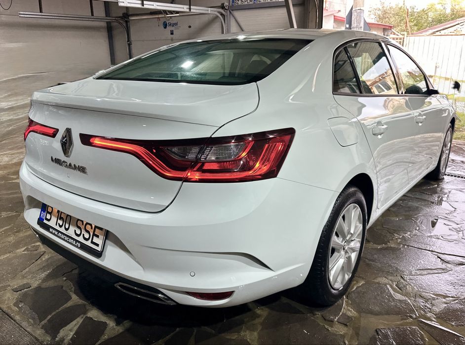 Renault Megane 2025 1.5Dci 4600km Usor Avariat / Avariat