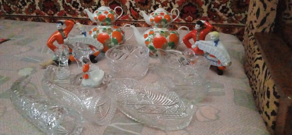 Хрусталь, фарфор украинский, качество хорошее! Срочно продаю, цена