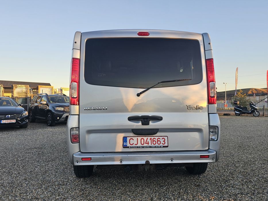 RENAULT Trafic 2013 — imagine 5