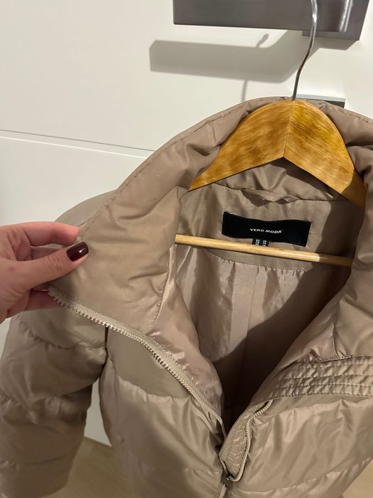 Geacă pufoasă, Vero Moda, femei, mărimea XS, bej