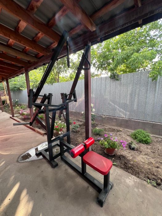 Тренажерные станки, беговые дорожки