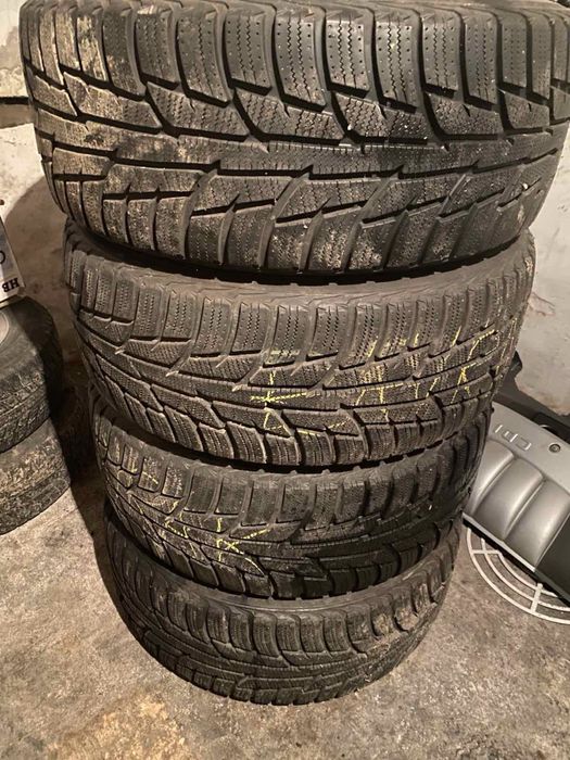 Гуми за МЛ Мерцедес 255/55R18