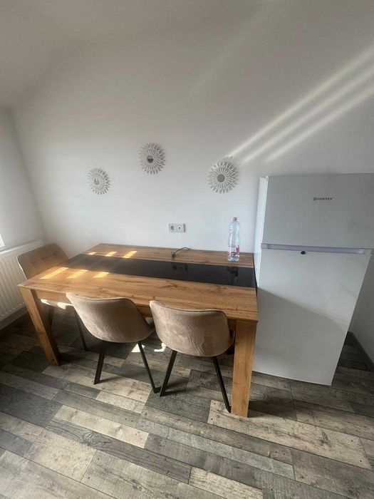 Inchiriez apartament 2 camere