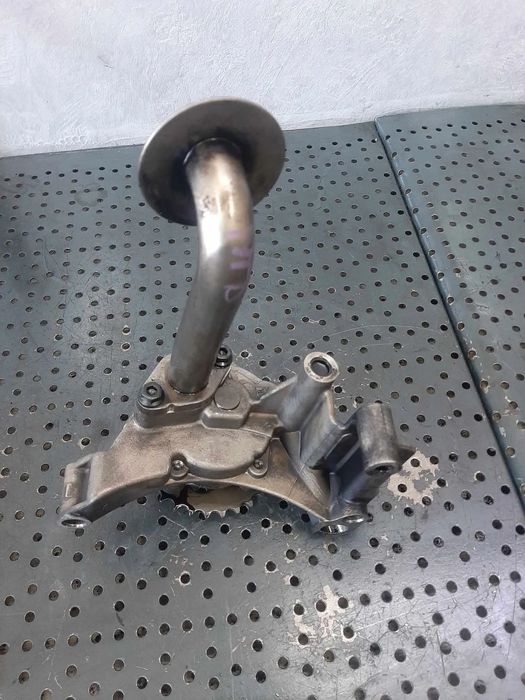 pompa ulei atd 1.9 tdi vw golf 4 passat b5.5 polo 9n audi a3 8l seat cordoba ibiza  05a115105b