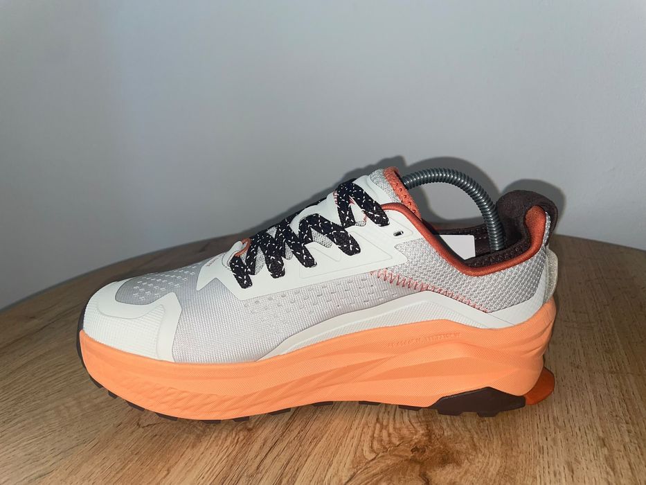 Adidasi ALTRA Olympus 6 nr 41