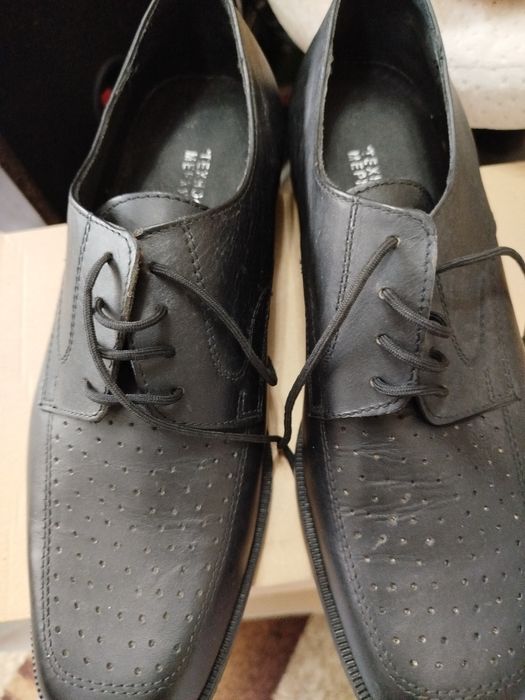 Продавам мъжки обувки