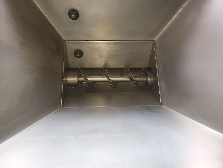 Нова шнекова помпа