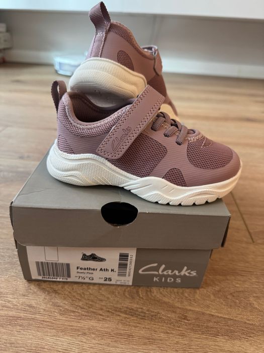 Детски маратонки Clarks - 25 размер