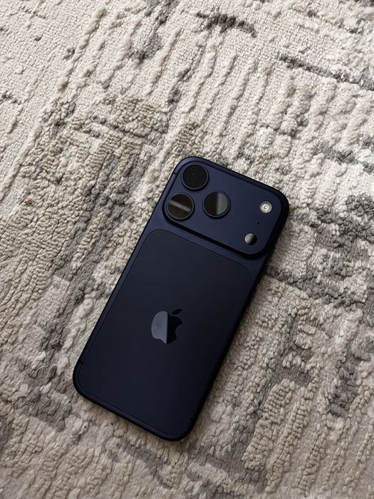 IPhone 17 pro новый