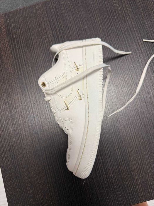 Nike Air Force 1 '07 LX Gold Swooshes FV3654-111 | EU 38 | дамски, оригинални