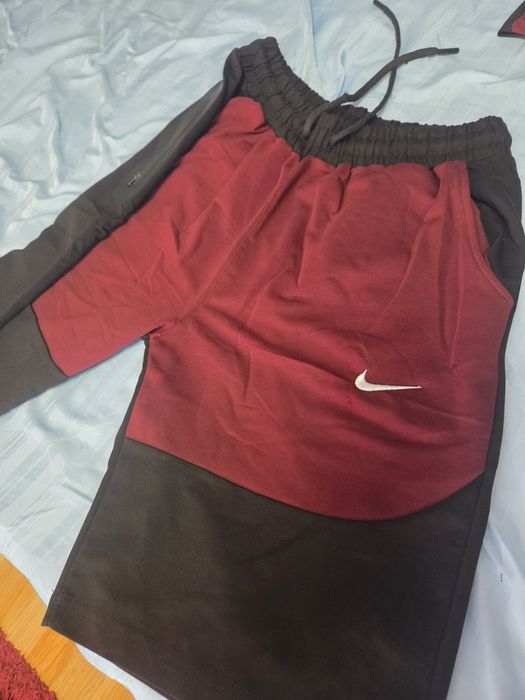 compleu nou nike tech pantaloni scurti tricou