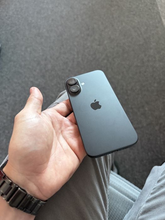 iPhone 16 128gb - Baterie 100% - 16 cicluri