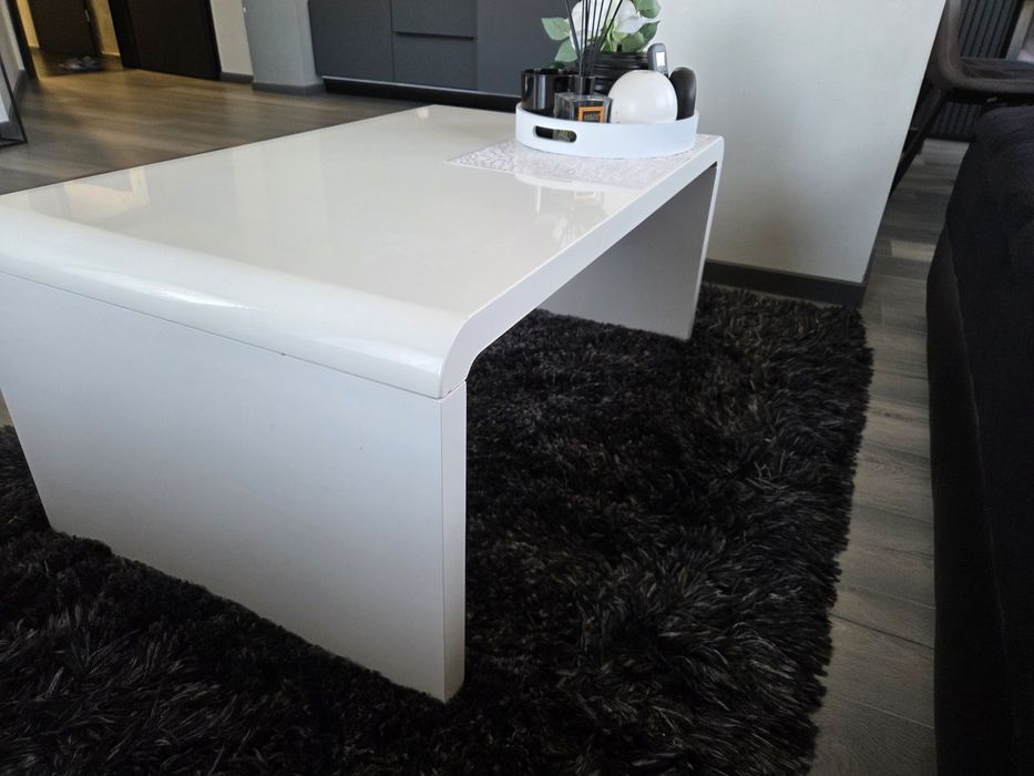 Холна маса MDF  бял гланц