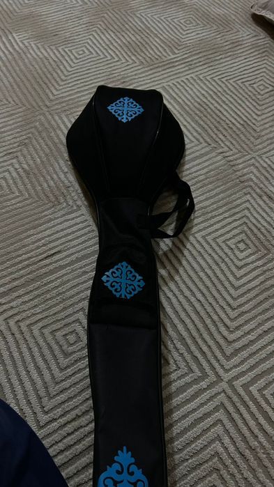 Домбыра и Гитара