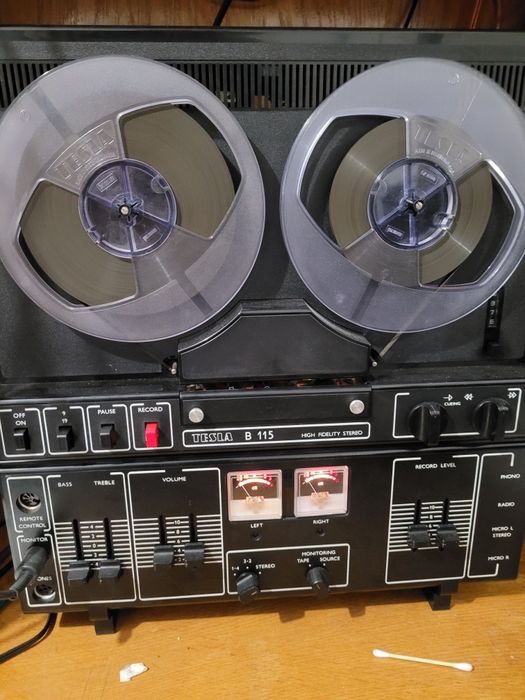 Magnetofon Tesla B115 ca nou/ Akai 210