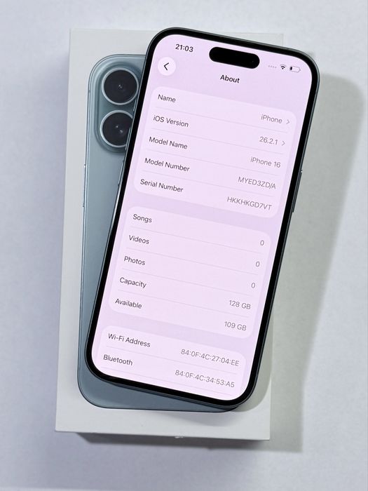 iPhone 16 Teak 94% battery