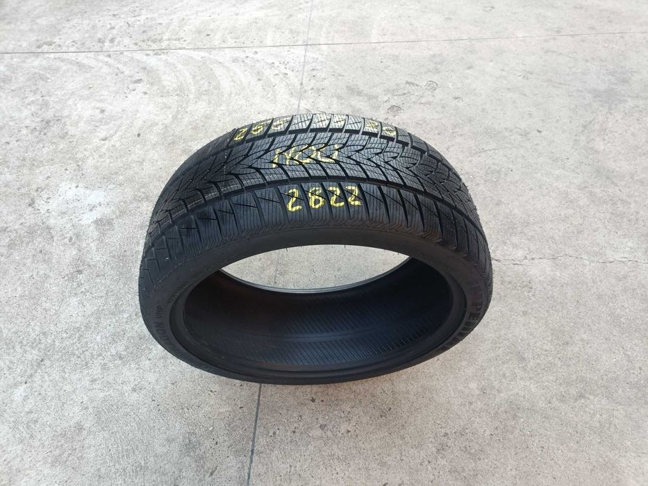 O anvelopa noua de iarna 255 35 20 imperial snow dragon dot 2822