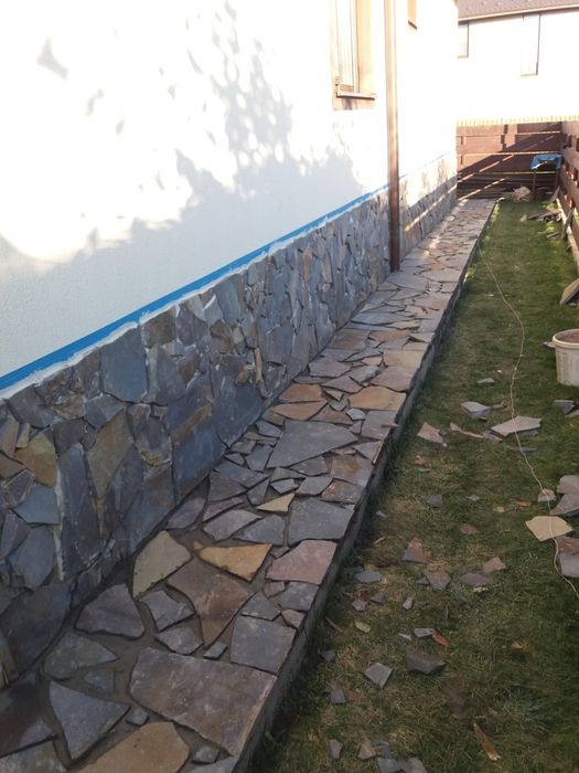 Montaj. pavaje borduri rigole piatra travertin gazon județul Iași