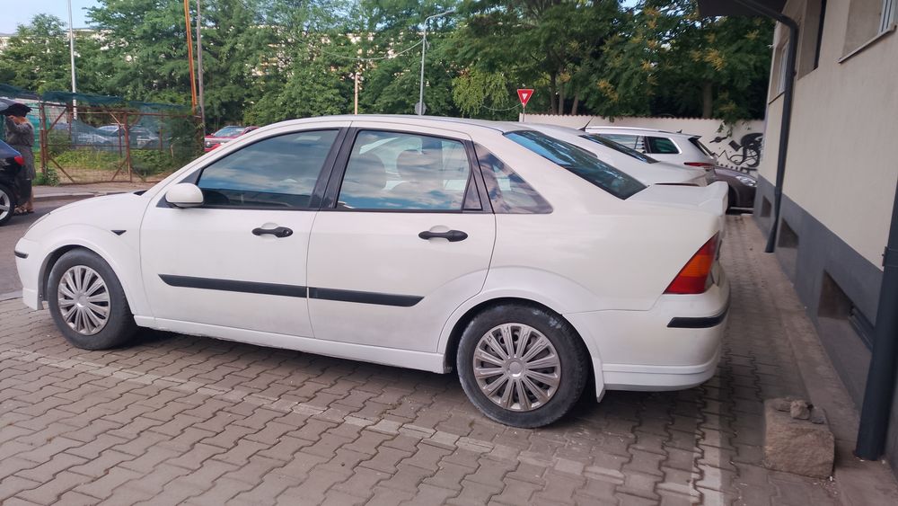 FORD Focus 2002 — imagine 3