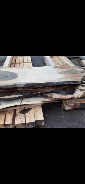 Cherestea lemn de nuc