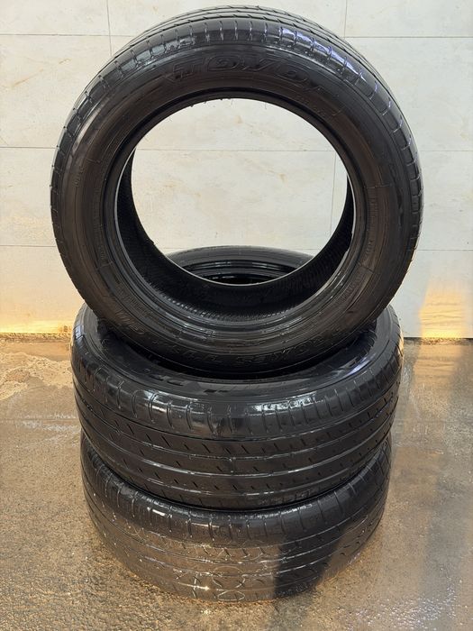 255/55/18 комплект летние шины Toyo