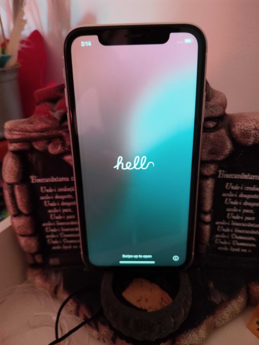 Telefon IPHONE XR 64 GB , stare impecabilă PREȚ: 550