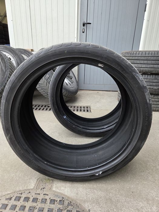 4 летни гуми Yokohama advan sport v105 dot 11.2021. Предни 245/35/20, Задни 275/30/20. Грайфер 4мм