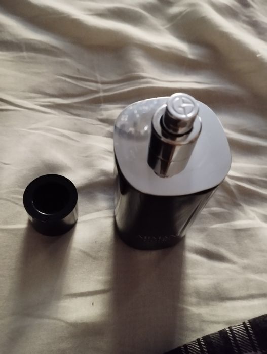 парфюм от Armani