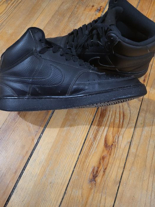 NIKE courd vision mid