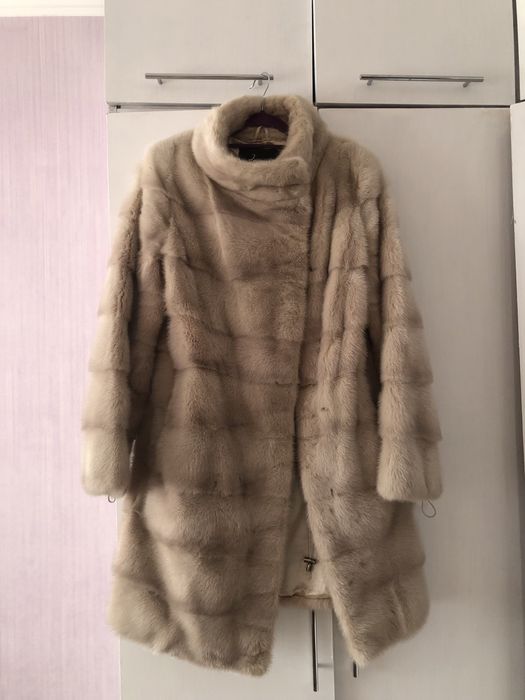 Продам норковую шубу