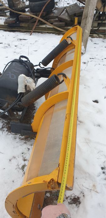 Hyundai Galloper deszapezire dotat cu lama de dezapezit