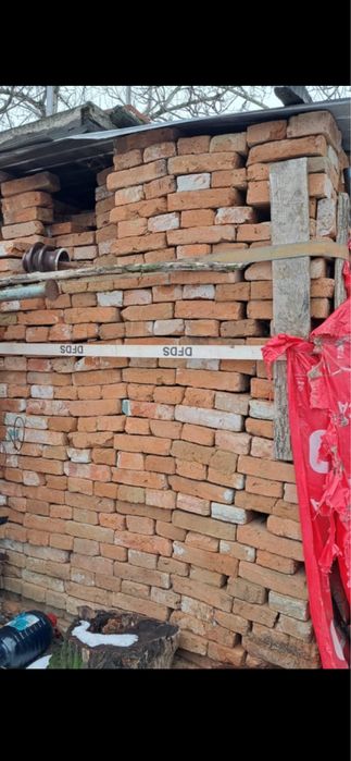 Vand caramida demolari