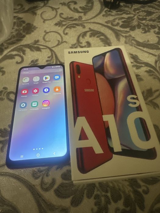 Продам телефон Samsung A10 S