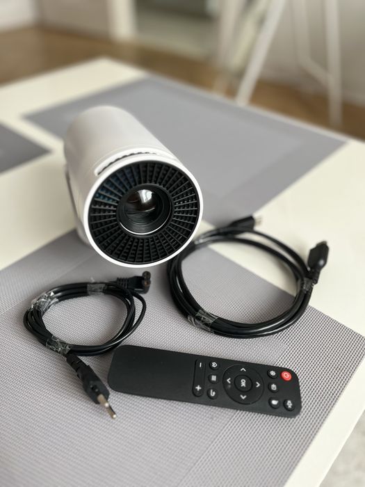 Mini Videoproiector AMX100 HDMI USB Full HD – Ca Nou