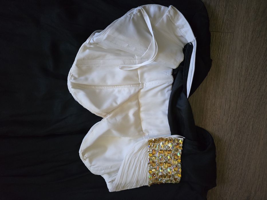 Дизайнерска бална рокля