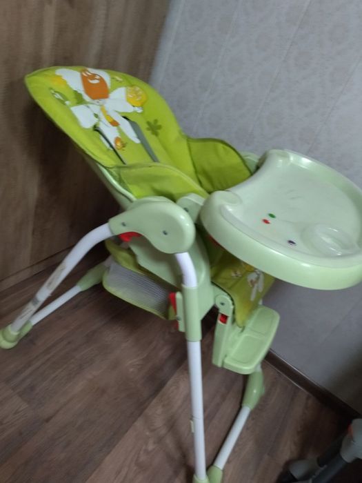 Детский стул для кормления