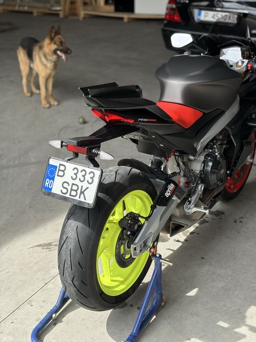 —Aprilia  RS660 —