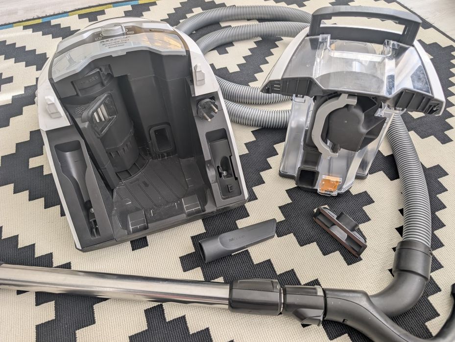 Aspirator Miele Blizzard CX1 Excellence 900 w
