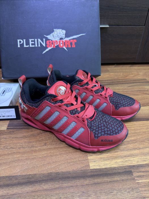 Sneakers Plein Sport Mjolnir 42 Glow in flashlight