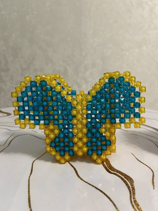 Сумки и подставки.