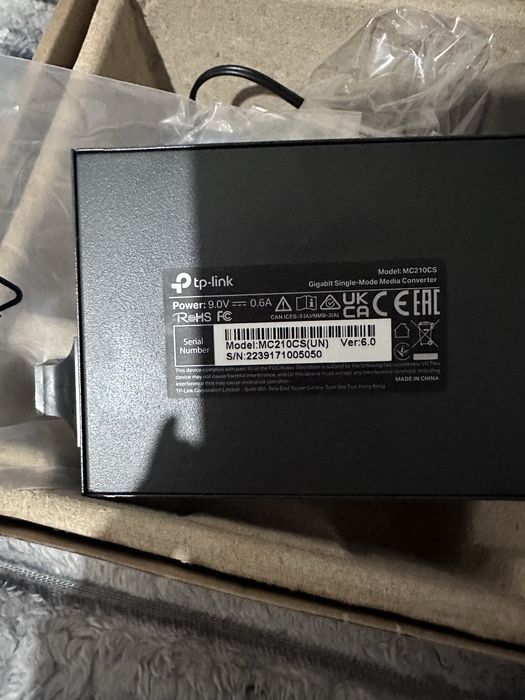 Vand media convertoare TP LINK MC210 Gigabit single-mode ‘ 5bucati