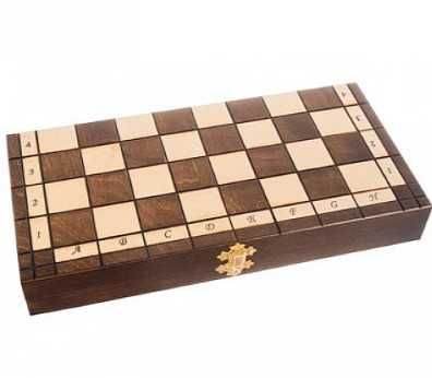 Луксозен дървен шах с гравирани полета