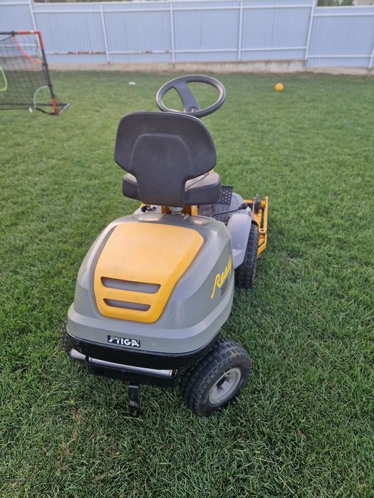 Tractor tuns gazon Stiga Ready