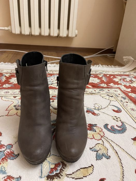 Женские полусапожки