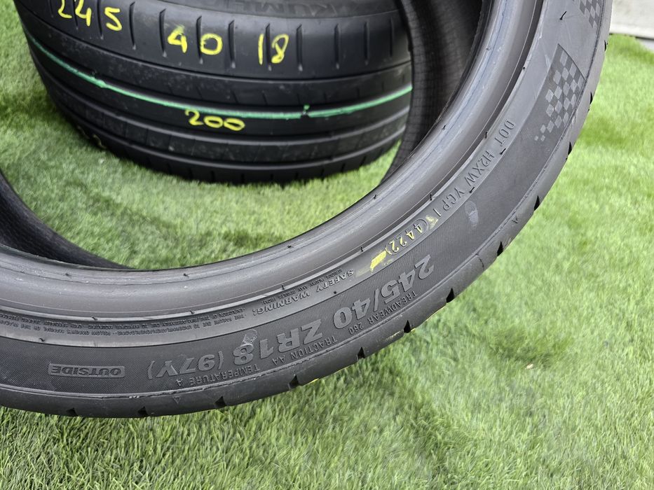 245 40 18  kumho