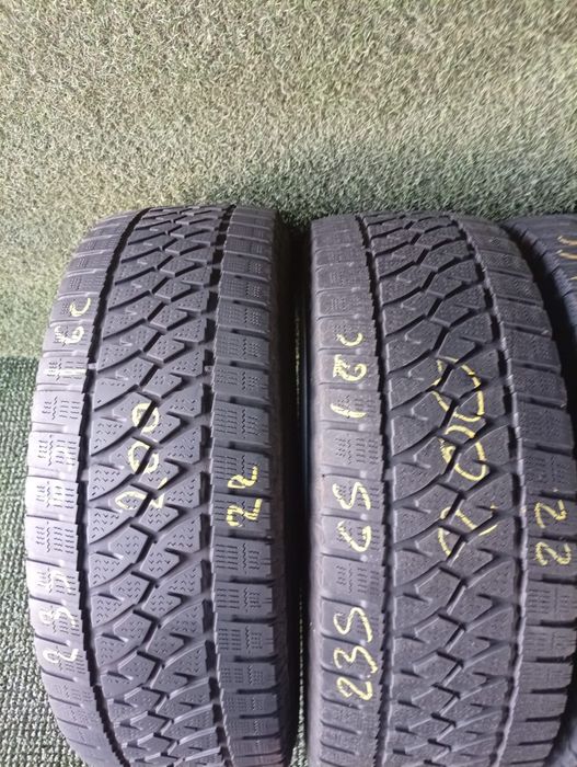 235 65 16c Bridgestone si Continental m+s